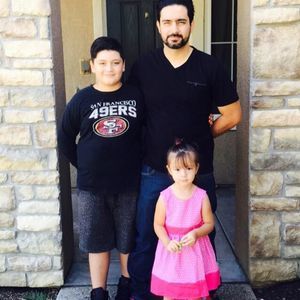 Meet your Posher, Cazarez